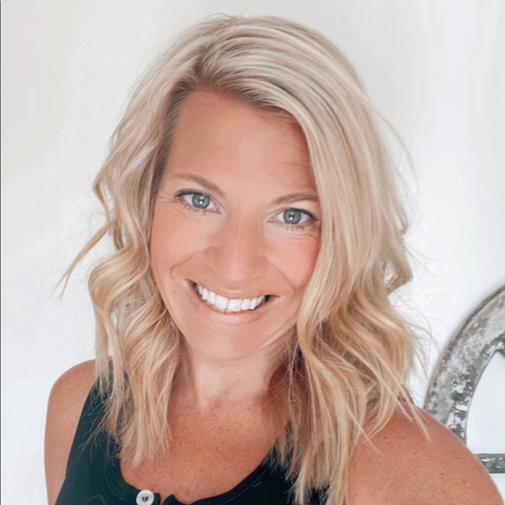 Meet your Posher, Julie